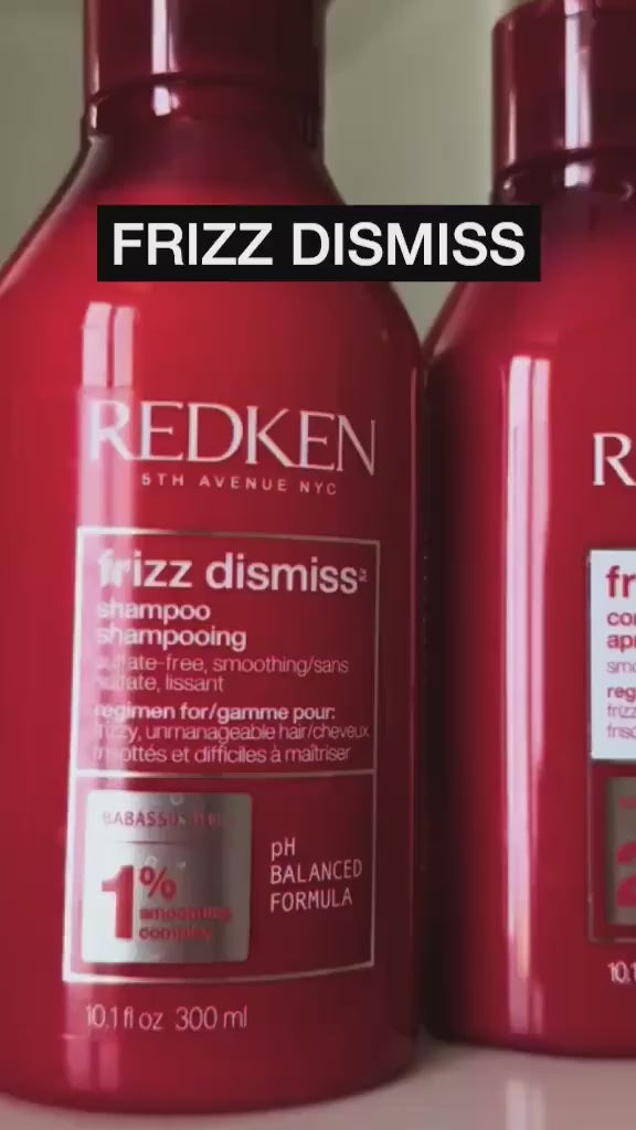 Carica video: Redken Frizz Dismiss Conditioner 300 mL - balsamo anticrespo