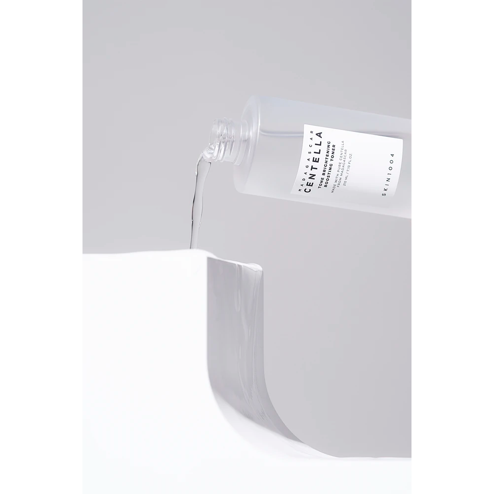 SKIN1004 Madagascar Centella Tone Brightening Boosting Toner 210 mL